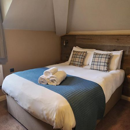 โอโย ดิ โอ๊ค แบจินตัน Bed & Breakfast Baginton  ภายนอก รูปภาพ