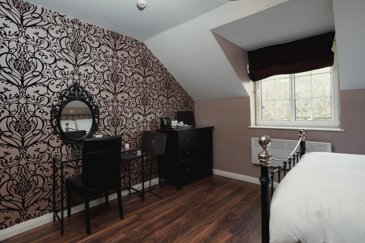 โอโย ดิ โอ๊ค แบจินตัน Bed & Breakfast Baginton  ภายนอก รูปภาพ