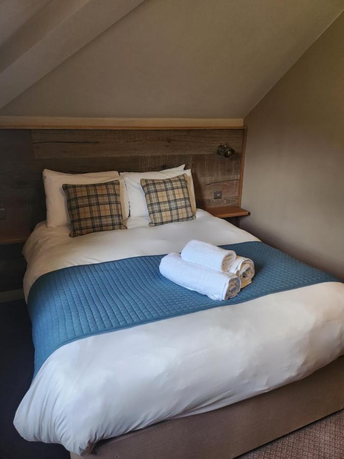 โอโย ดิ โอ๊ค แบจินตัน Bed & Breakfast Baginton  ภายนอก รูปภาพ