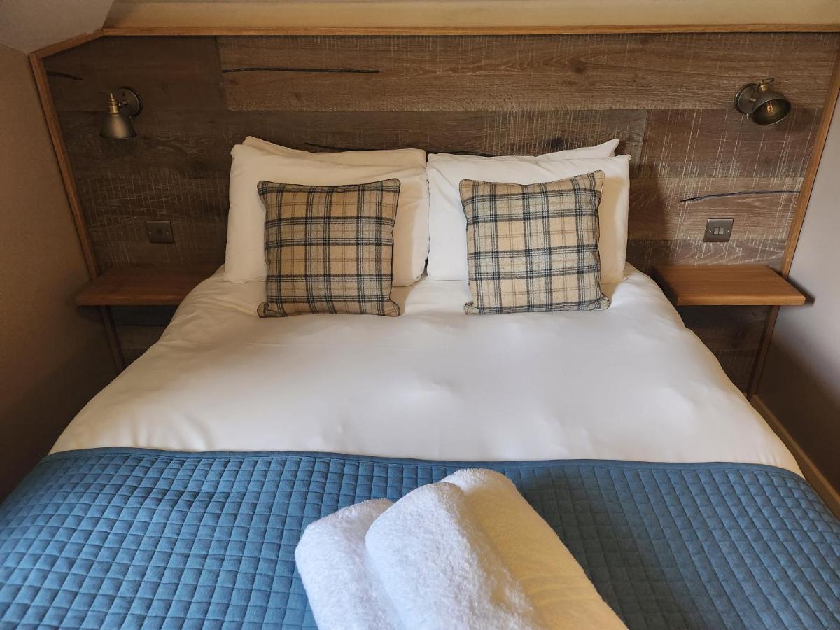 โอโย ดิ โอ๊ค แบจินตัน Bed & Breakfast Baginton  ภายนอก รูปภาพ
